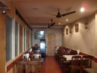 Oyo 15791 Flagship Hotel Executive Hazratganj 勒克瑙 外观 照片